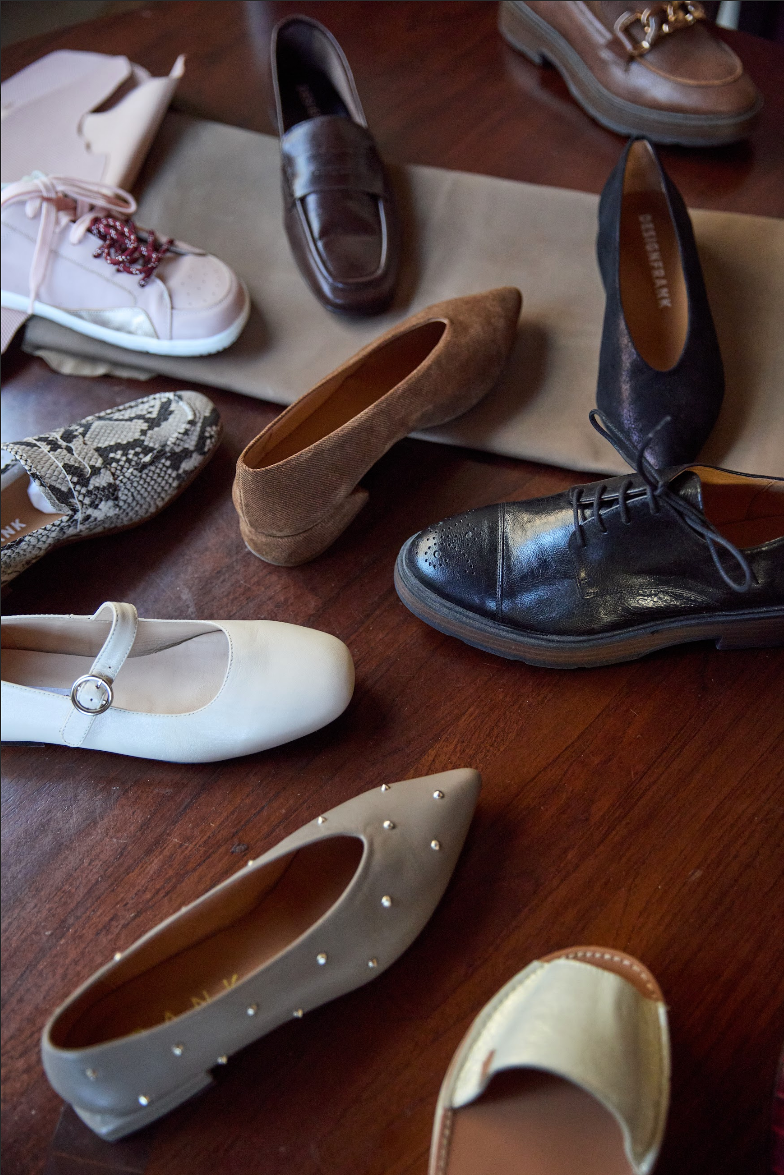 YOUR NEXT GREAT COLLECTION STARTS WITH THE CHOICE OF LEATHER.