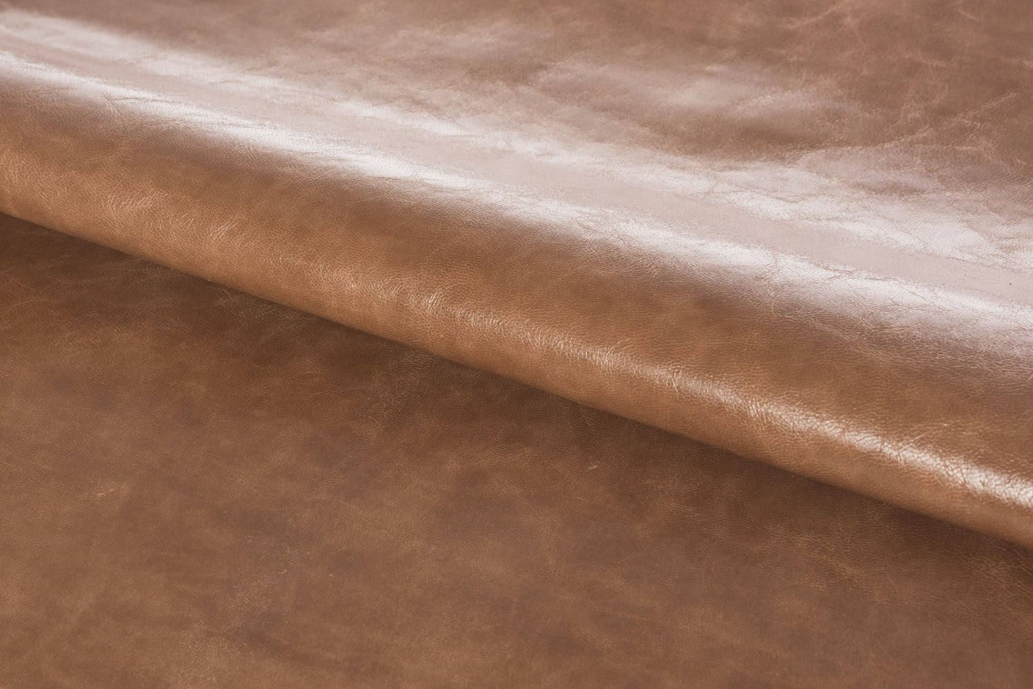 YOUR NEXT GREAT COLLECTION STARTS WITH THE CHOICE OF LEATHER.